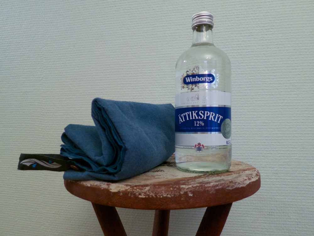 Travel towel and a nice bottle of vinegar.