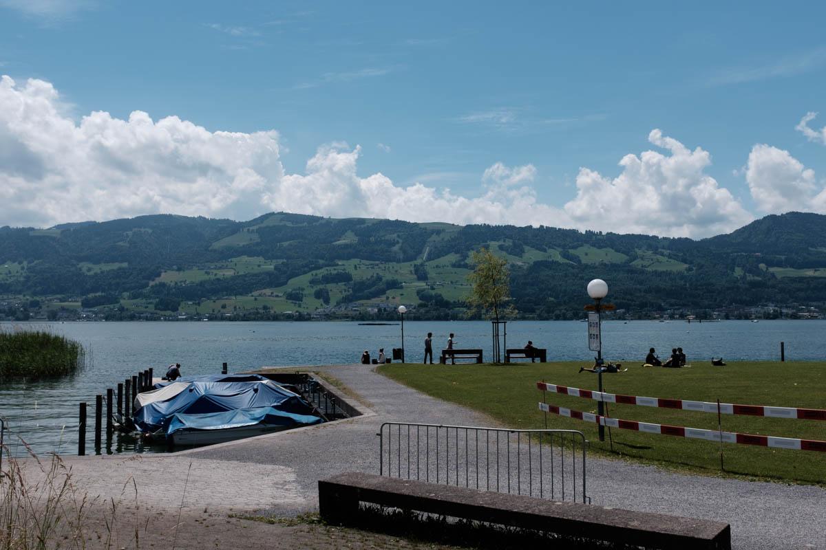 The basic dilemma of ZuriHac: to stay inside and code or to enjoy the lake?